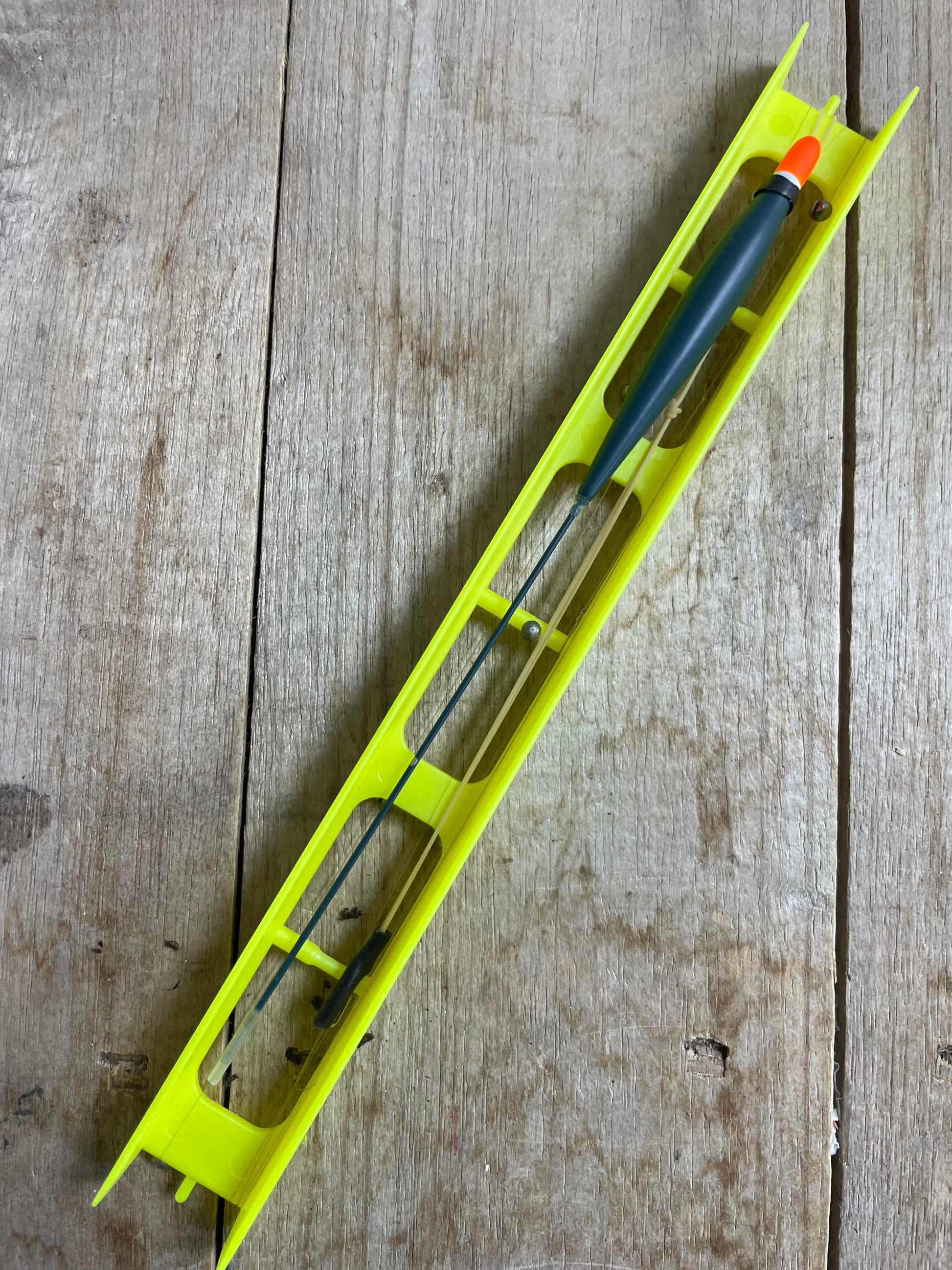 Hand tied wire stem stick float rig on winder
