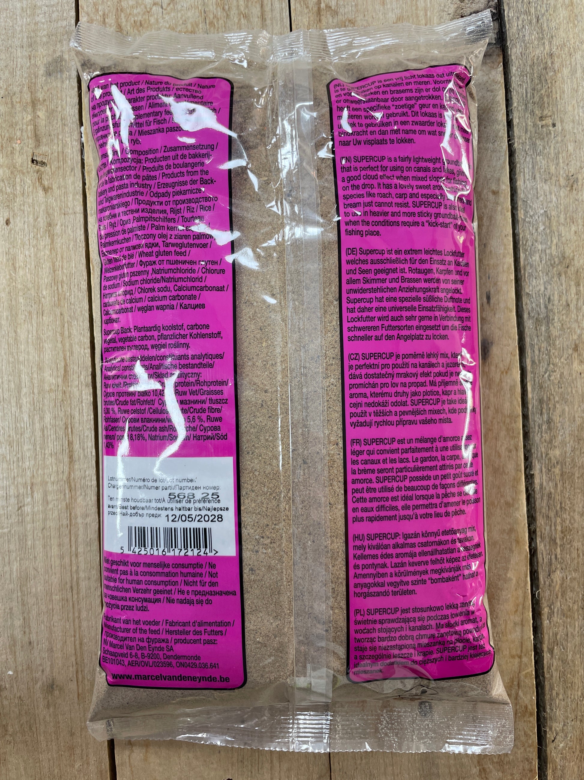 Packaging of Van Den Eynde Supercup groundbait showing nutritional information and usage instructions